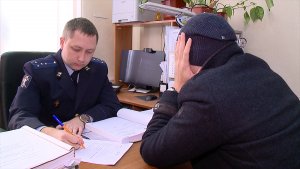 Житель Башмакова угрожал убийством своей жене